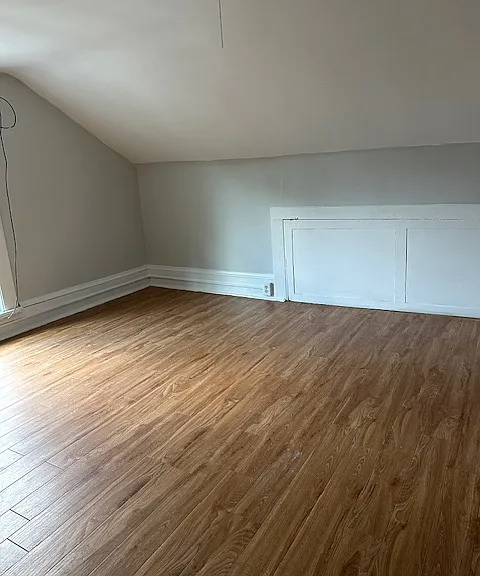 525 W Green St #4 — Photo 5