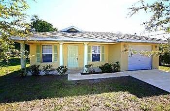 1st image of 4056 Woodside Ave