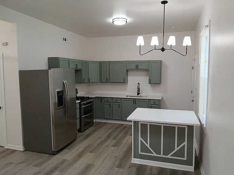 6015 Hosmer Ave — Photo 64