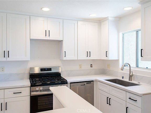 5th image of 21200 Trumpet Dr Unit 103