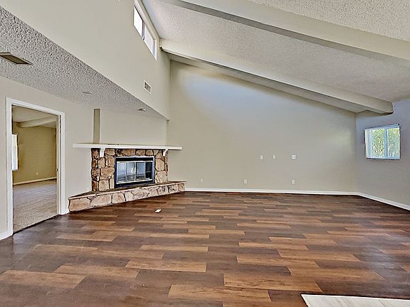 4th image of 483 W Northpark Blvd