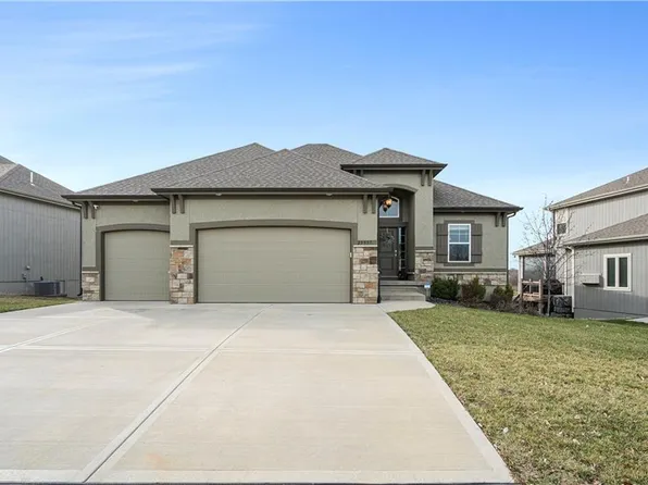 25557 W 144th Ct, Olathe, KS 66061