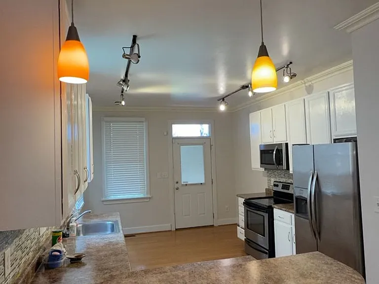1512 Porter St #A — Photo 6