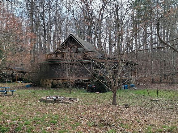 2nd image of 545 Cuba Hollow Ln