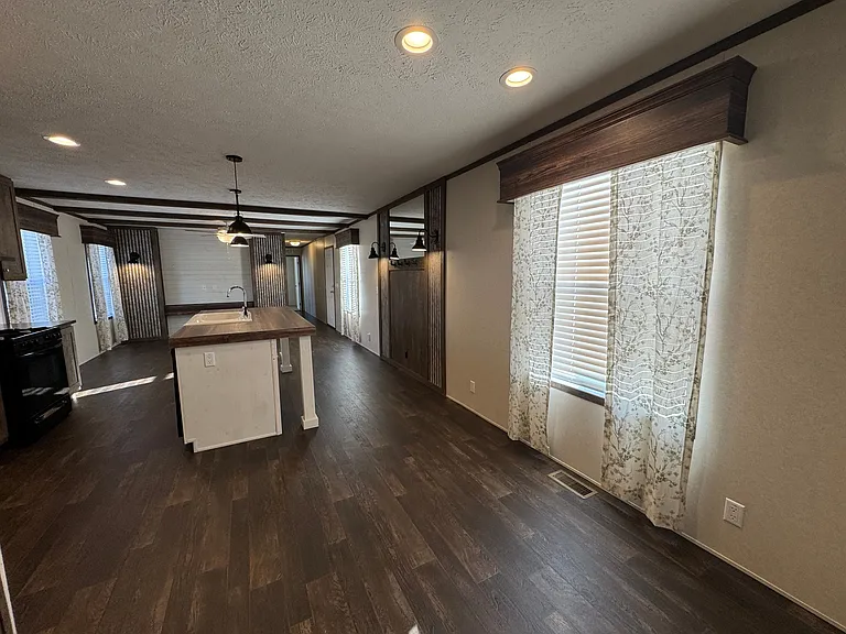 Westbridge Manor — Photo 134