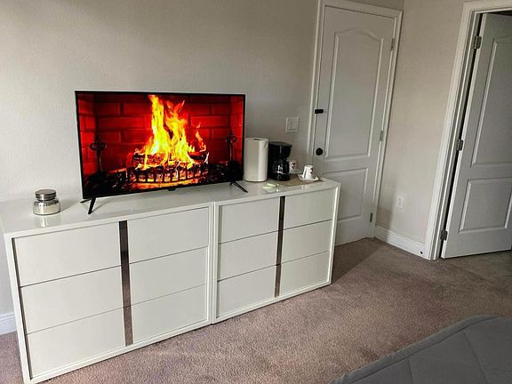 4th image of 1031 Santa Monica St #1