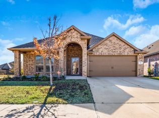 121 Newsom Dr, Royse City, TX 75189