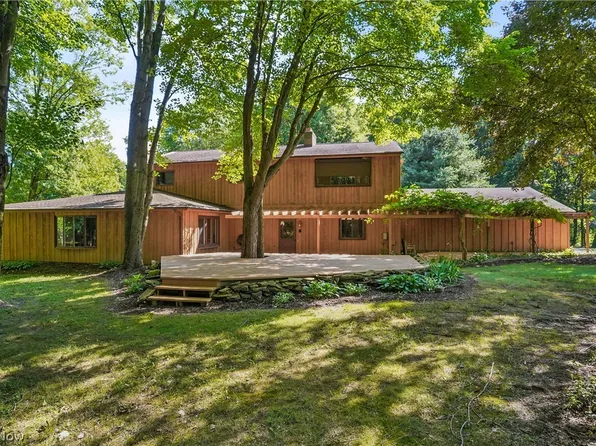 4918 Sunnybrook Rd, Kent, OH 44240
