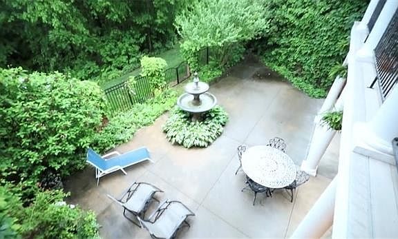 5th image of 4608 N Lakewood Dr