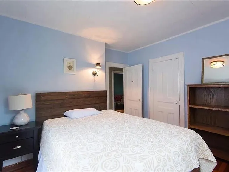 20 Carroll Ave — Photo 16