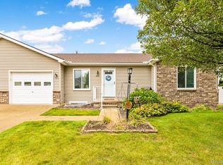 221 Erie St, Marine City, MI 48039