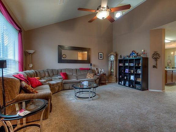 2nd image of 221 Yucca House Dr