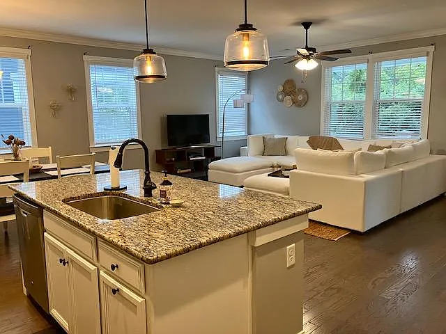 324 Coquinas Ct — Photo 10