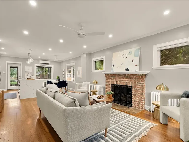 907 Varnum St NE — Photo 15
