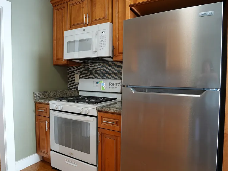 129 Draper St #1 — Photo 11