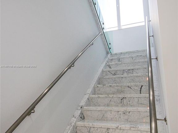 4th image of 362 189th St