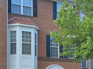 9902 Woodview Dr, Bowie, MD 20721