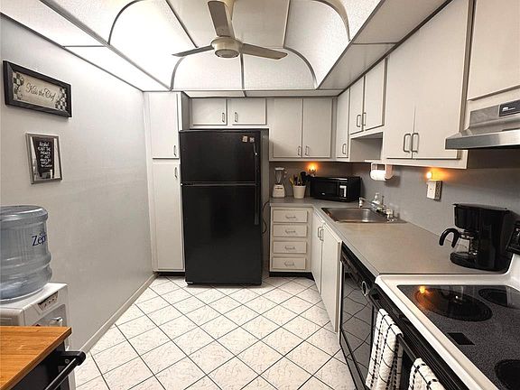 5th image of 7950 W Mcnab Road #203