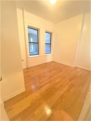 5th image of 772 Union St APT 6