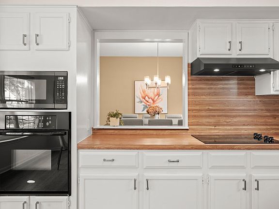 4th image of 11507 Autumn Ridge Dr