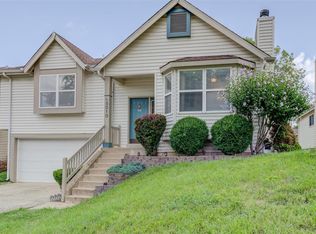 5010 Brittany Downs Dr, Saint Charles, MO