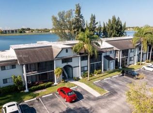 468 NE 206th Ln APT 108-6, Miami, FL 33179