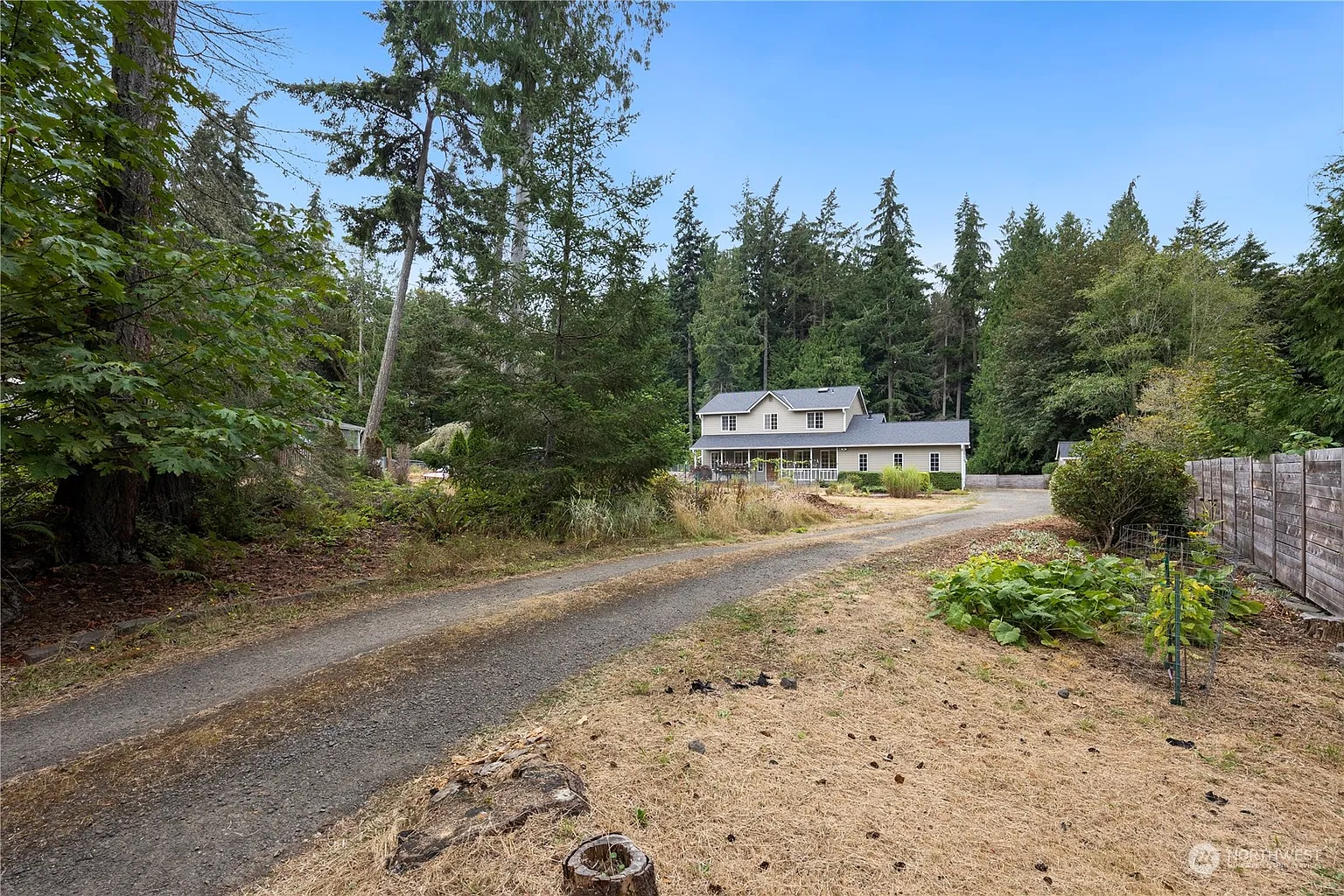 20479 Stephen Drive NE photo 1