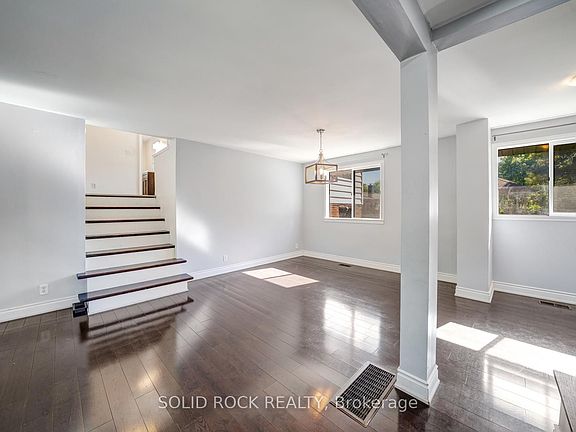 4th image of 19 Coverdale Ave