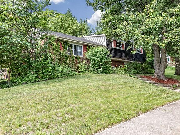 2nd image of 632 Lincoln Green Dr