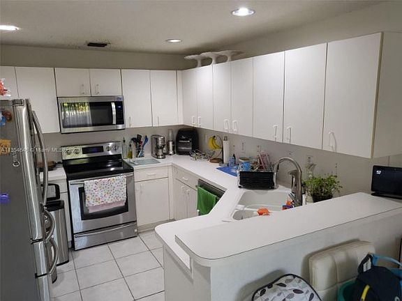 4th image of 11475 NW 50th Ter