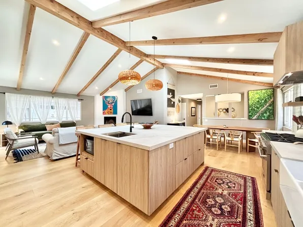 5209 Wavecrest Way, Oxnard, CA 93035