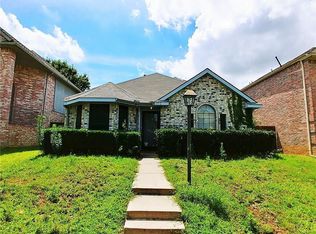 1712 Circle Creek Dr, Lewisville, TX 75067