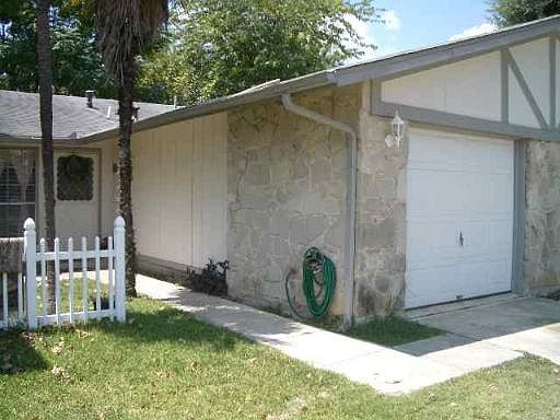 2nd image of 6524 / 6522 MONTGOMERY DR