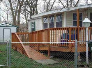 7726 N 101st Plz, Omaha, NE 68122