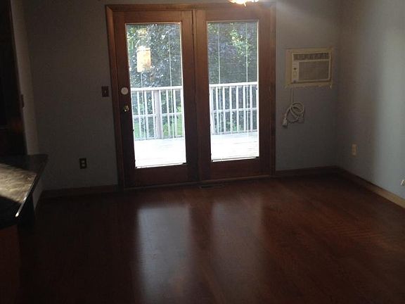 4th image of 1134 Wollenhaupt Dr