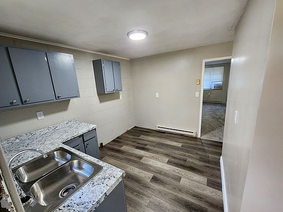 2nd image of 1139 S Main St APT 6