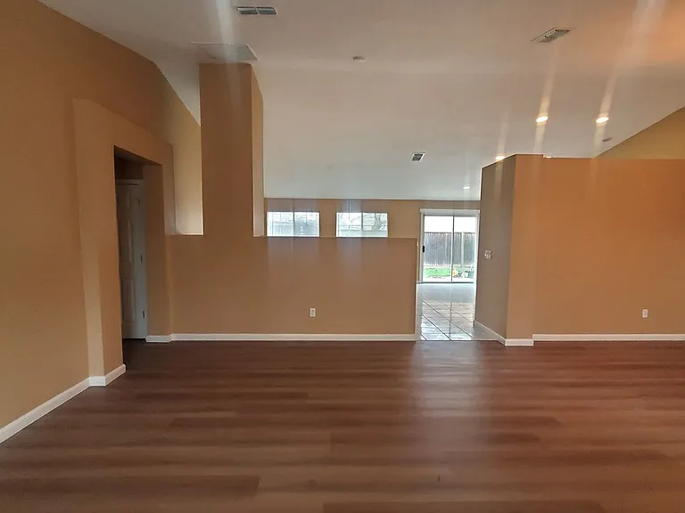 103 Bosk Ave — Photo 5