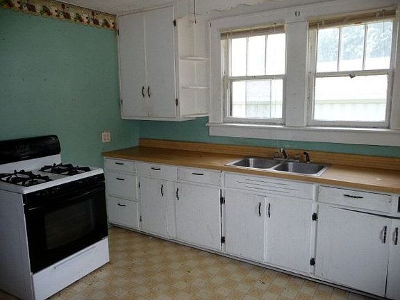 4th image of 938 Moreland Ave