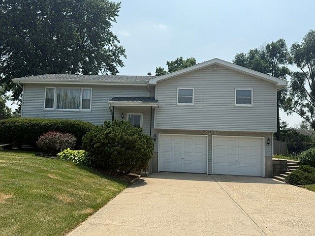 1st image of 24337 S Valley Dr