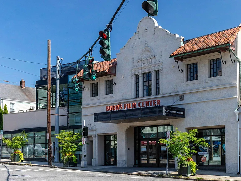 Jacob Burns Theatre
