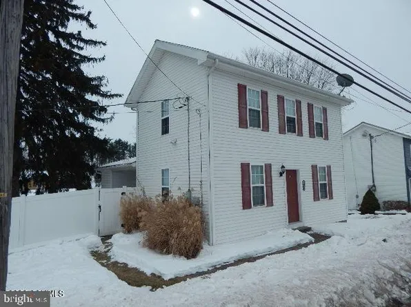 1096 Bloom Rd, Danville, PA 17821