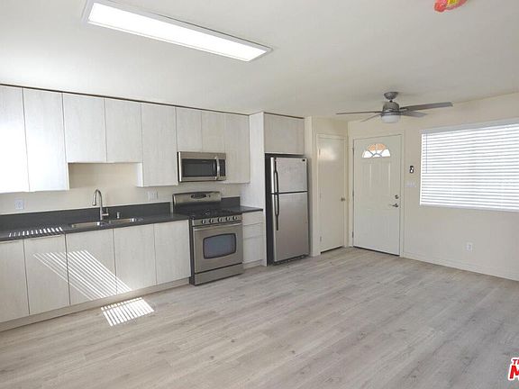 5th image of 4088 W 137th St #C