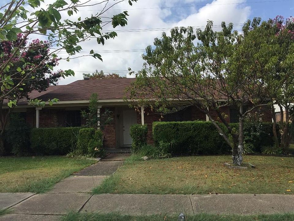 1st image of 10709 Black Walnut Dr