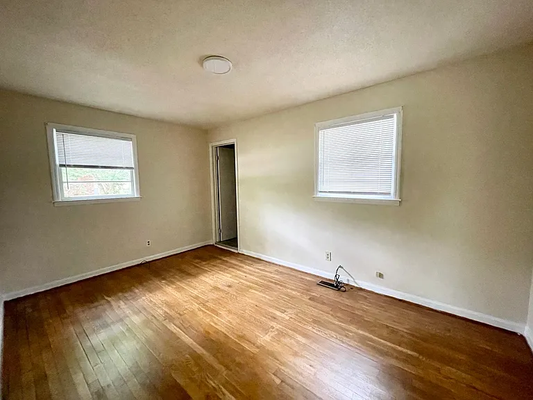 3824 Lee Hills Dr — Photo 9