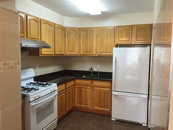 3rd image of 411 E 153rd St #2