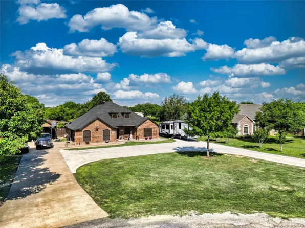 144 Sun Valley Ln, Weatherford, TX 76087