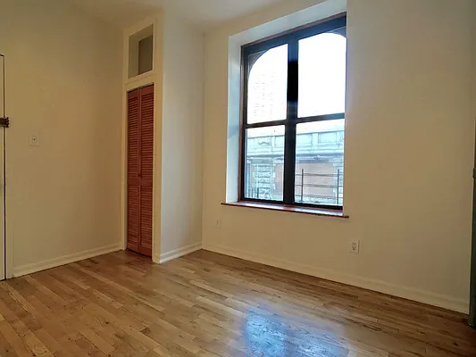 Rented by Sovereign Associates | media 39