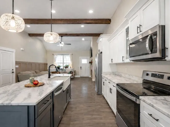 1909 Old Lafayette Rd, Rock Spring, GA 30739
