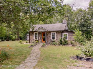 7 Cedarwood Ln, Saugerties, NY 12477