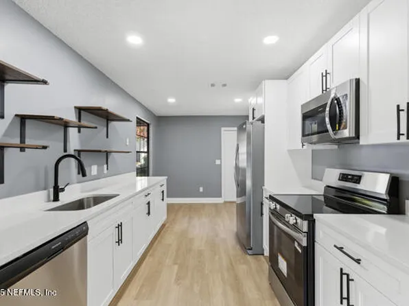 1748 ST IVES Drive, Middleburg, FL 32068